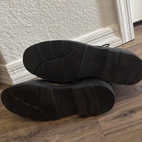 Vince Rae Leather Boot - Picture 7 of 7